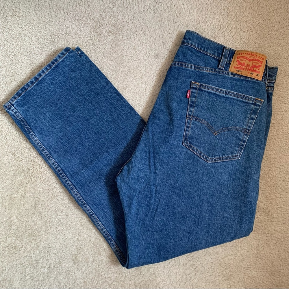Levi's Strauss Medium Dark Wash Cotton Blue Jeans 505 Regular Fit 40 x 30